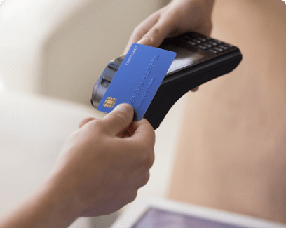 customer paying with floor trader credit card.